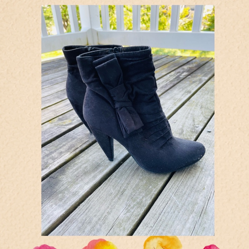 Mossimo boots